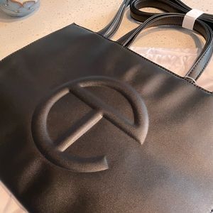 Brand new just delivered Telfar medium tote bag never used.